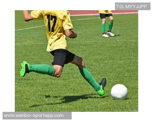 维卡里奥承认失误导致第二个丢球本想大脚解围却踢疵了